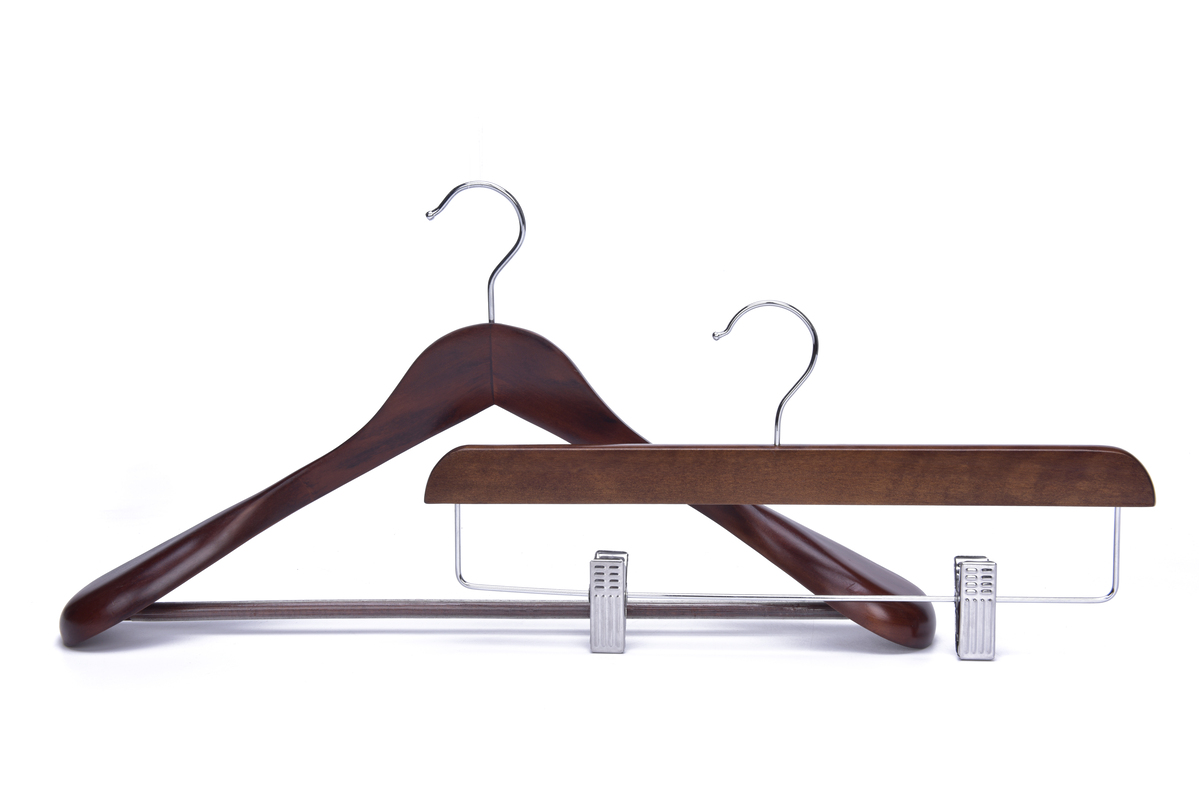 Elegant Brown Wood Hanger for High-end Fashion Boutiques