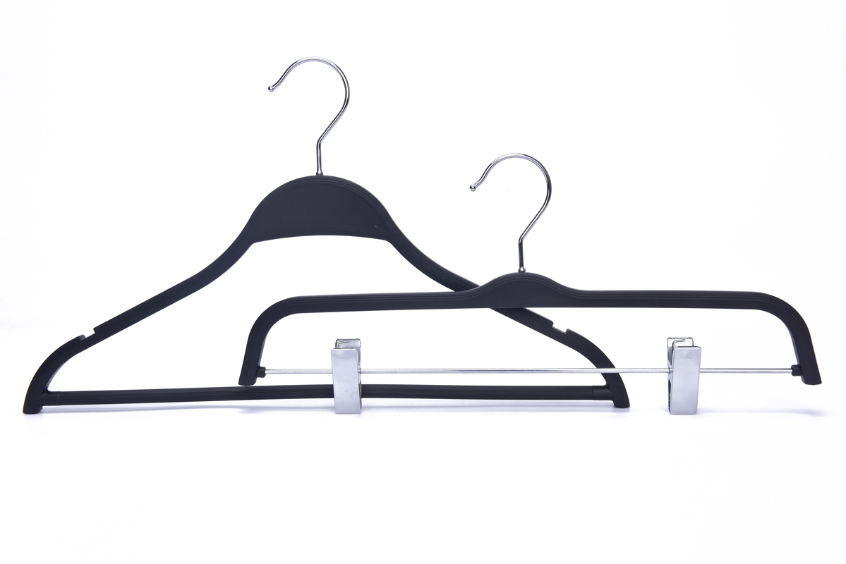 Traditional Classic Style Simple Stable Solid Black Plastic Hanger