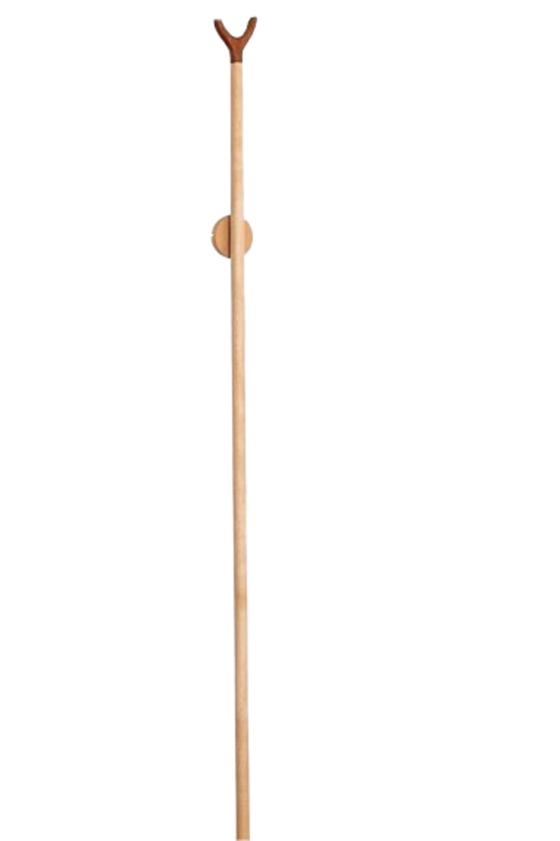 Wooden Clothes Pole with Magnetic Holder